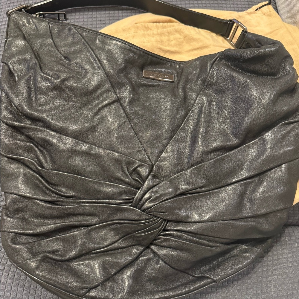 Burberry Black Leather Women's Bag Maggie